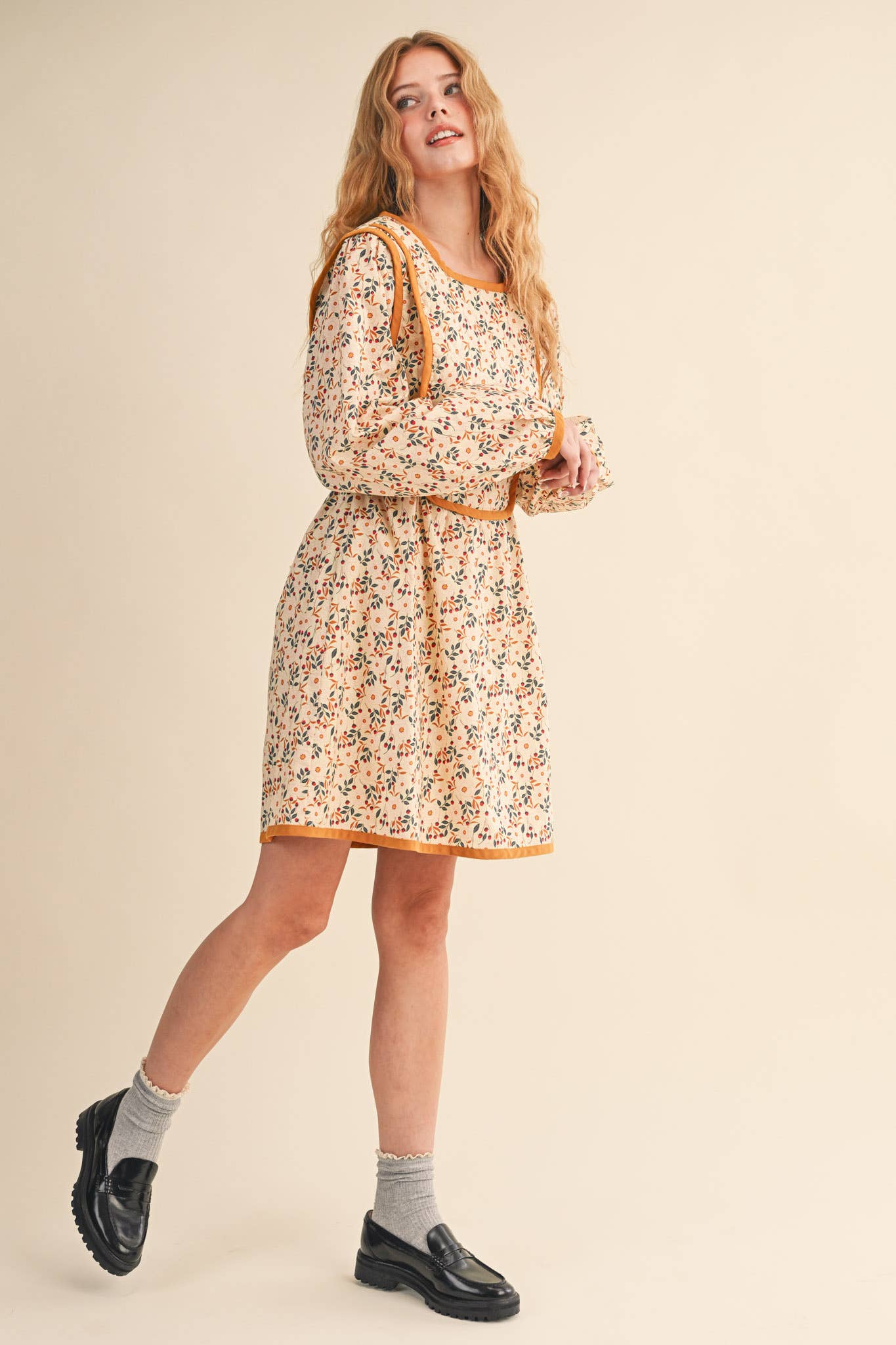 Quilted Floral Mini Dress – Puff Sleeve Open Back Detail