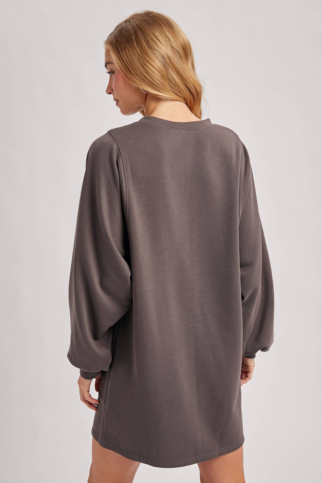 CREW NECK OVERSIZED SWEATSHIRT DRESS WITH POCKETS