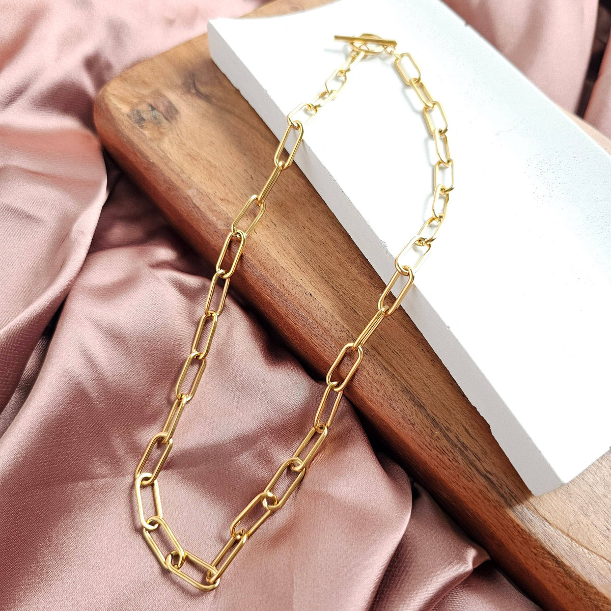 Luxe Chunky Paper Clip Chain Necklace | 18" Gold