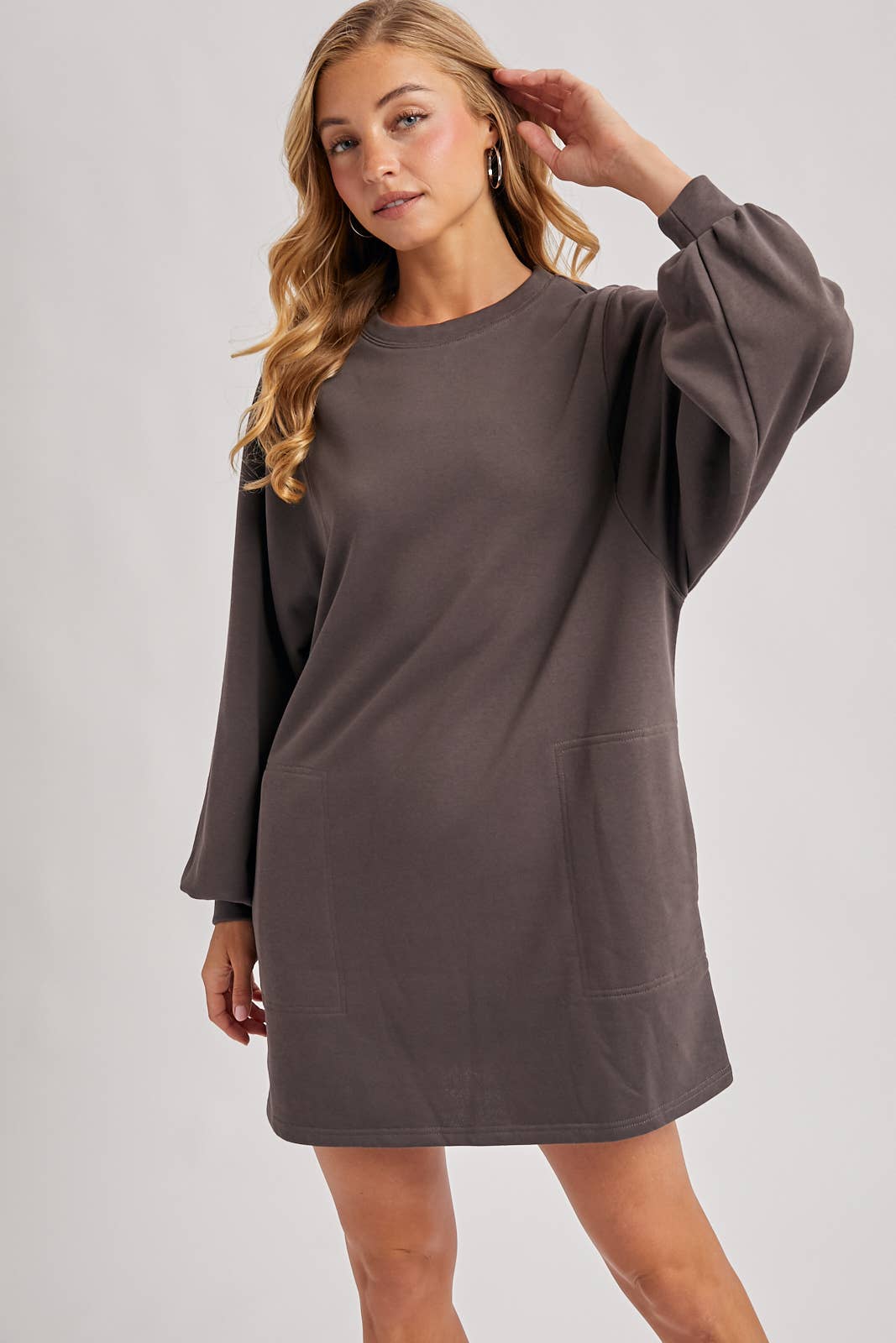 CREW NECK OVERSIZED SWEATSHIRT DRESS WITH POCKETS